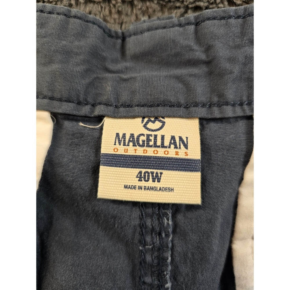 Magellan Outdoors Mens Chino Shorts Gray Size 40W Hiking Casual Flat Front 0117 - Picture 2 of 6
